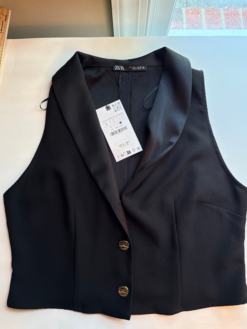 Zara NWT Black Tuxedo-style vest with a satin shawl lapel.  Size L